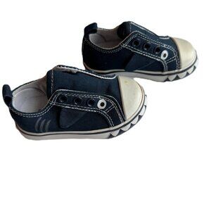 5/$10 | NWOT Baby Tennis Shoes 4 Gymboree Shark Theme Blue White